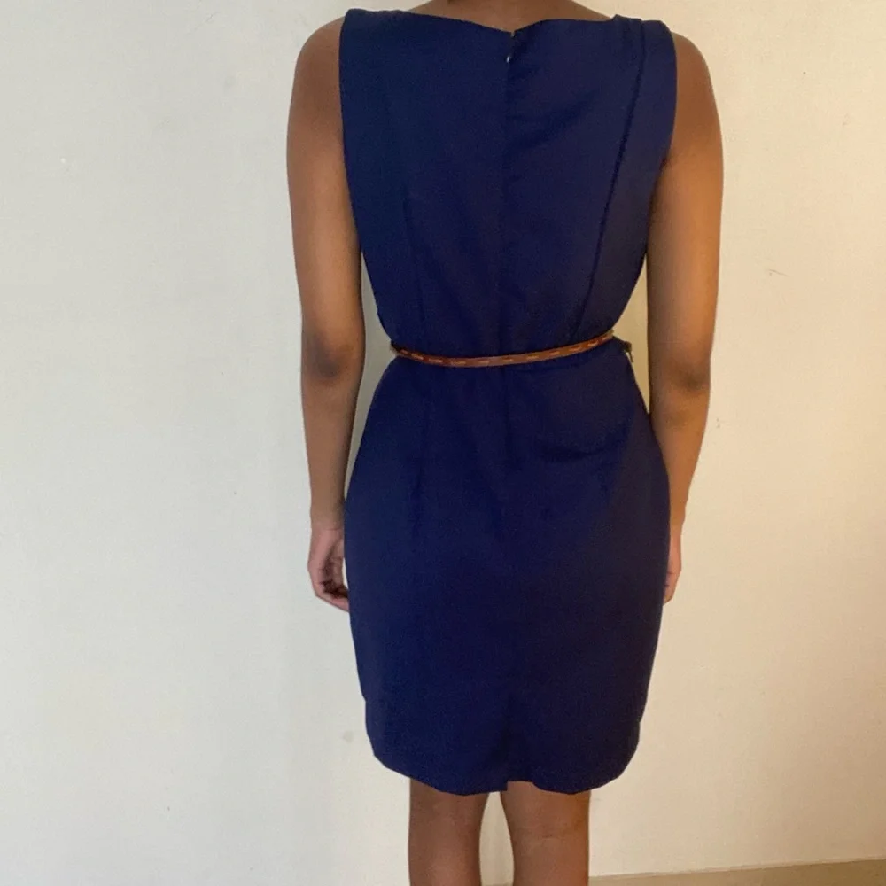 VanHeusen tailored formal or work wear dress in Navy - Picture 4 of 6